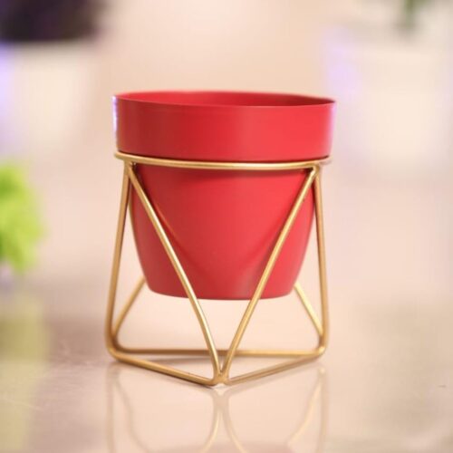 Metal Pots With Small Stand